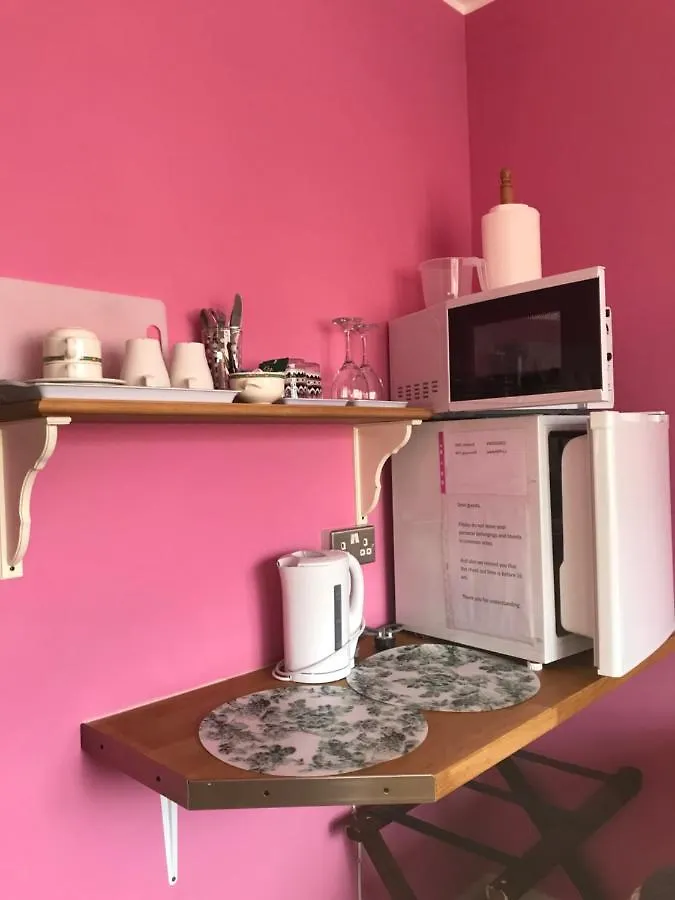 Becontreelodge Dagenham Apartment