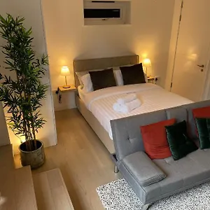 Studio House Apartment