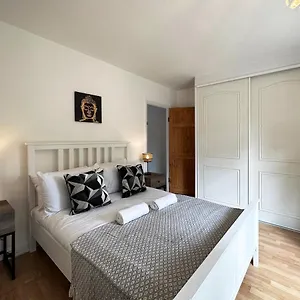 Maria's House In East London Apartment